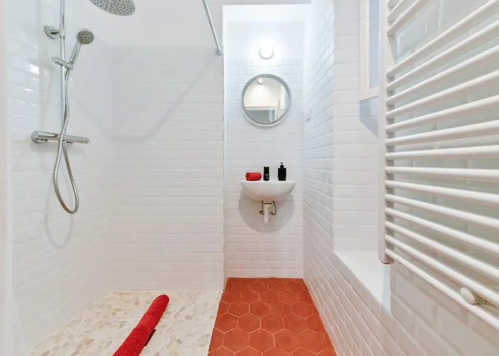 Flora - Hypercentral Trip Cozy - By Tgb * Ajaccio (Corsica)