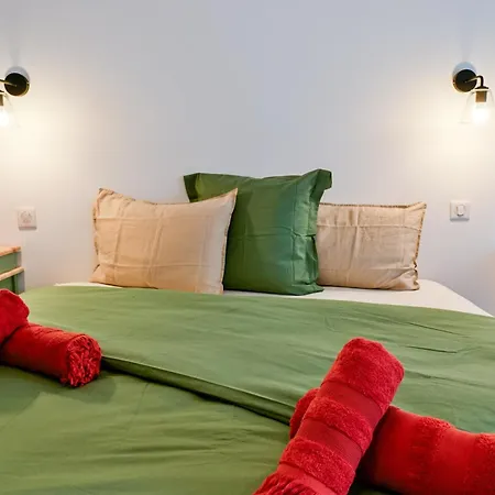 Flora - Hypercentral Trip Cozy - By Tgb * Ajaccio (Corsica)